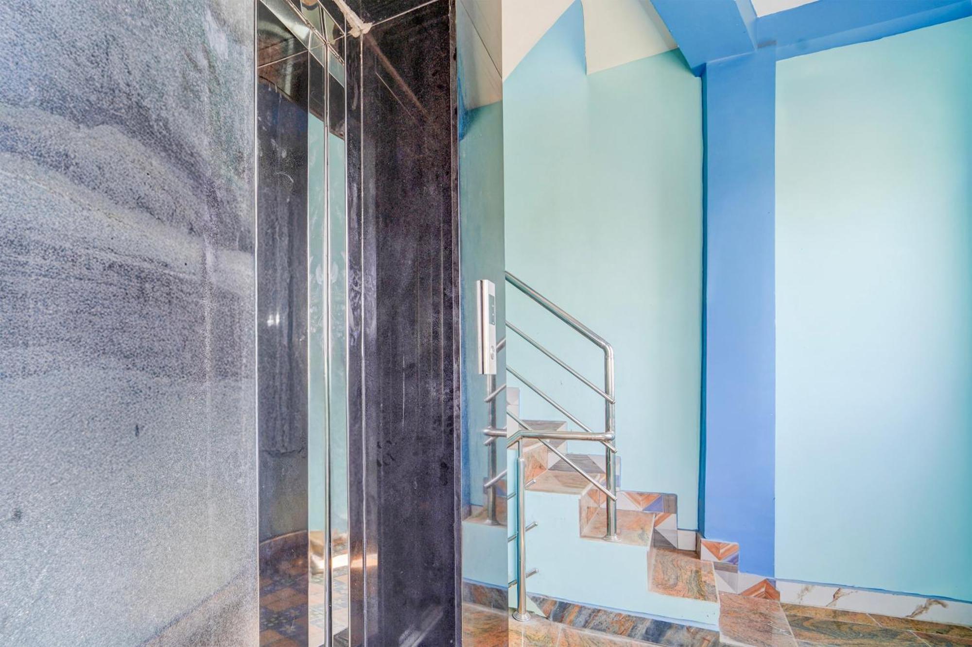 Hotel O Anandha Inn Rooms Tirupparangunram エクステリア 写真